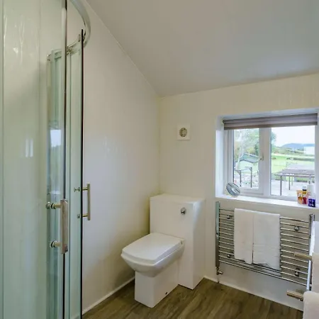 1 Bed In Cartmel 85499 * Cark