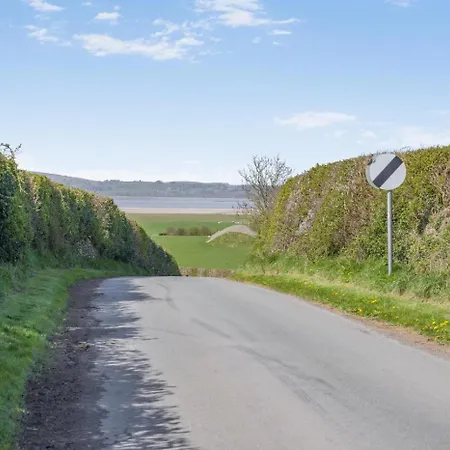 1 Bed In Grange-over-sands Oc-85499 * Cark